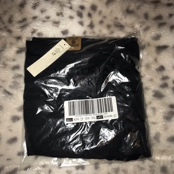 Vs Pink Ultimate High Waist 6" Bike Short With Mesh - Picture 10 of 11